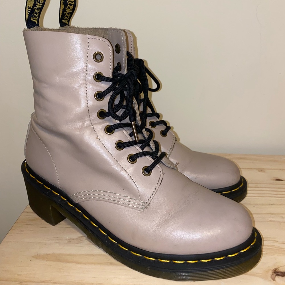Dr. Martens Clemency Natural Wanama Leather Laceup